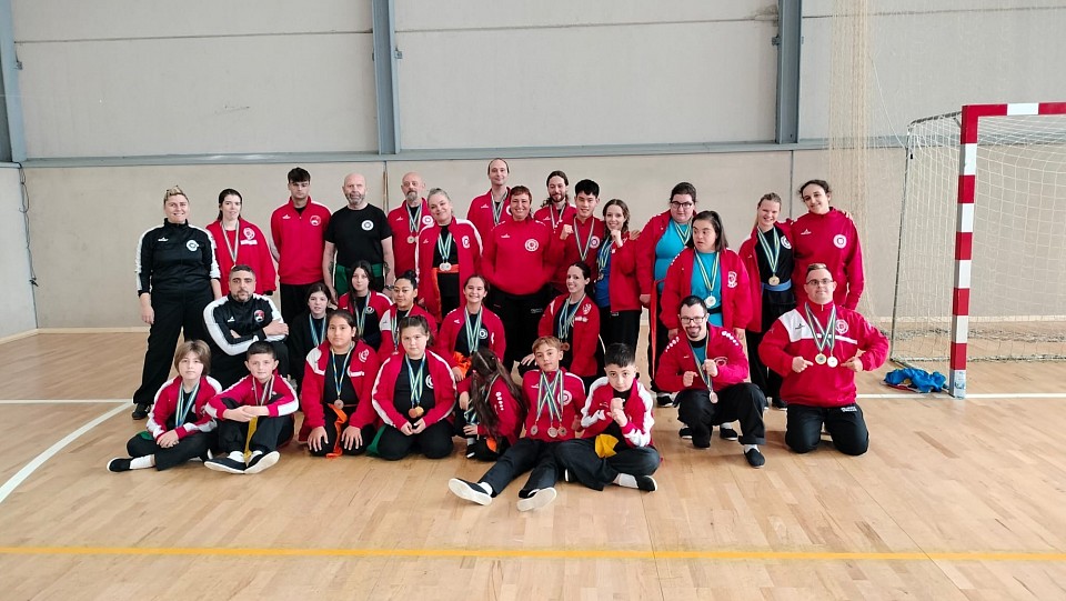 Campeonato Asturiano e Interaunómico  en Polideportivo José Martínez Botón (Lugo de Llanera)